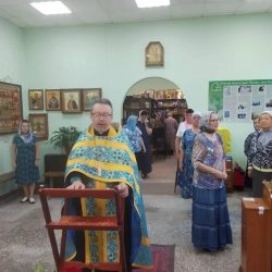 Молебен в день празднования Казанской иконы Богородицы.